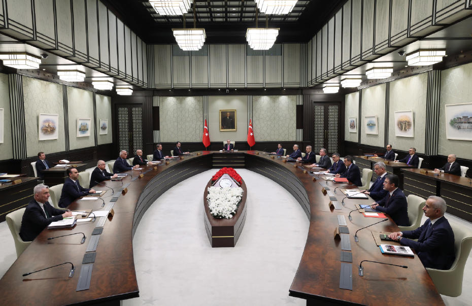 Kabine yarın toplanıyor. Masada fon soruşturması ve terörsüz Türkiye süreci var