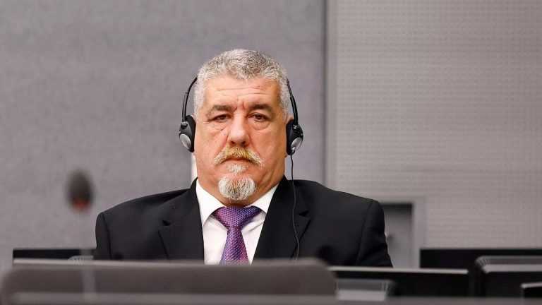 Kosova Kurtuluş Ordusu’nun eski üyesine savaş suçlarından 18 yıl hapis cezası verildi