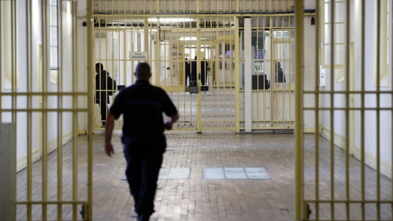 İtalya’da ‘hapishane kararnamesi’nin onaylanmasının ardından görüş ayrılıkları yaşandı