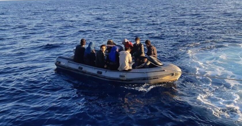 Edirne kent genelinde “kaçak göçmenlere” operasyon: 15 kişi yakalandı – Son Dakika Türkiye Haberleri