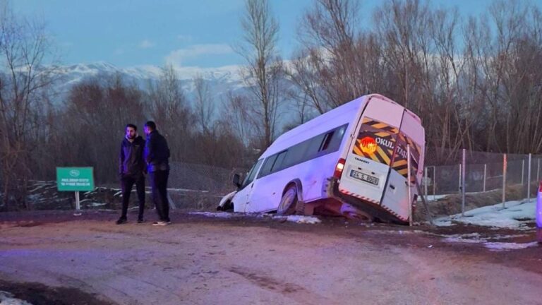 Erzincan’ın öğrenci hizmeti sulama kanalına düştü: 11 yaralı