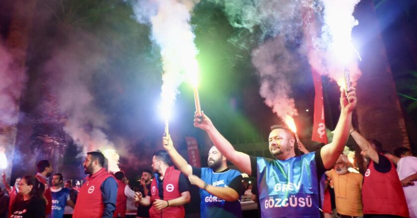 CHP Izmir Metropolitan Belediyesinde çekimler