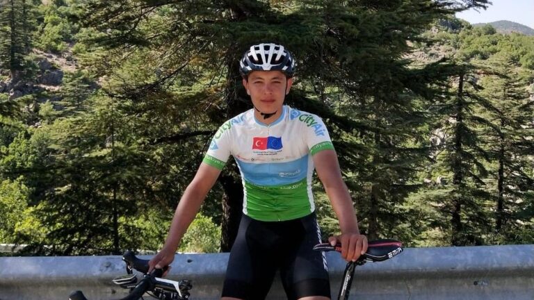 Ulusal Mustafa bisikletçisi Ayyorkun, yarıştaki bir kazadan sonra öldü