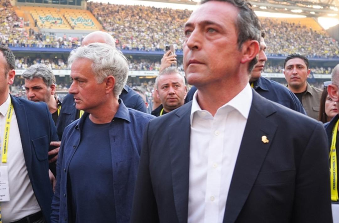 Kazanmadan önce kabul ettiği ortaya çıktı! İşte Jose Mourinho'nun Fenerbahce tarafından gönderilen yeni takımı ... Aziz Yildirim çok şaşırdı! 1