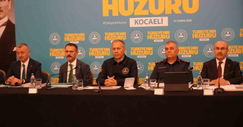 Bakan Yerlikaya: “Tek amacımız 688 bin dostumuzun ve aziz milletimizin huzur ve güvenliğidir.”