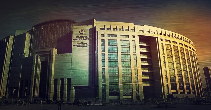 İstanbul Büyükşehir Belediyesi soruşturmasında savcılık hazır mı? Cem Küçük “1200 sayfa” derken, Fatih Atik açıklanacağı gün altını çizdi. Güncel haberler