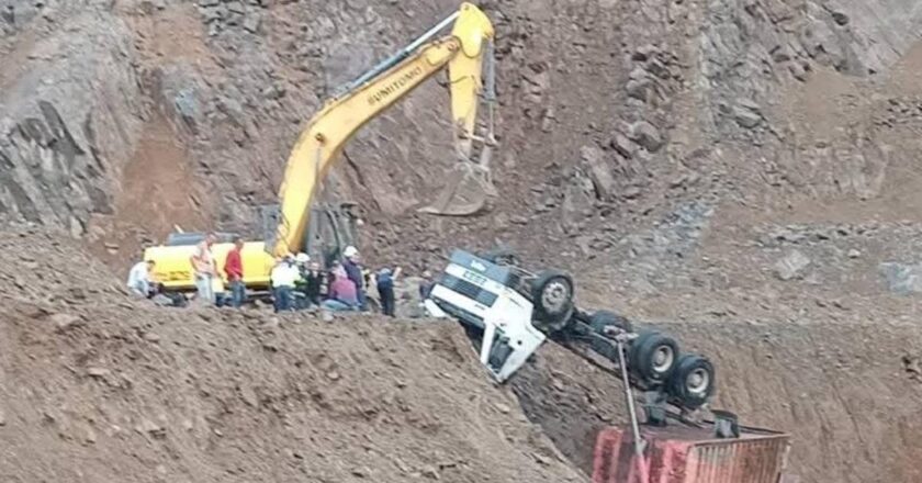 Ordu’da taş ocağında tır devrildi, sürücü hayatını kaybetti