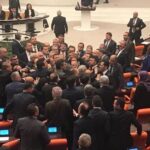 Bütçe müzakereleri tansiyonu yükseltti! Vekiller arasında gergin anlar yaşandı