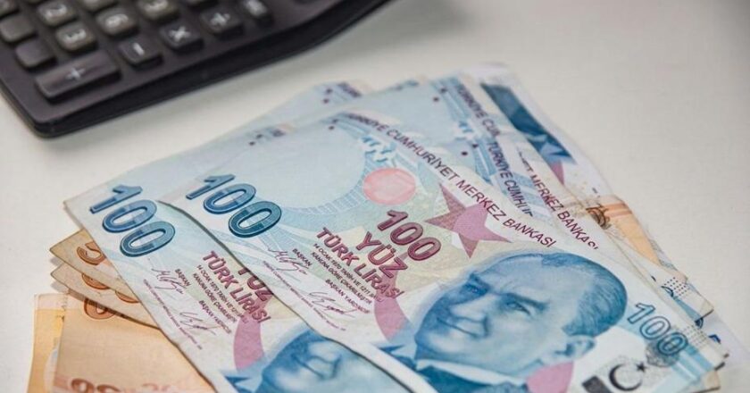 Memur ve emekli maaşlarına seyyanen zam gelecek mi? 2026’daki artış ne kadar olacak?
