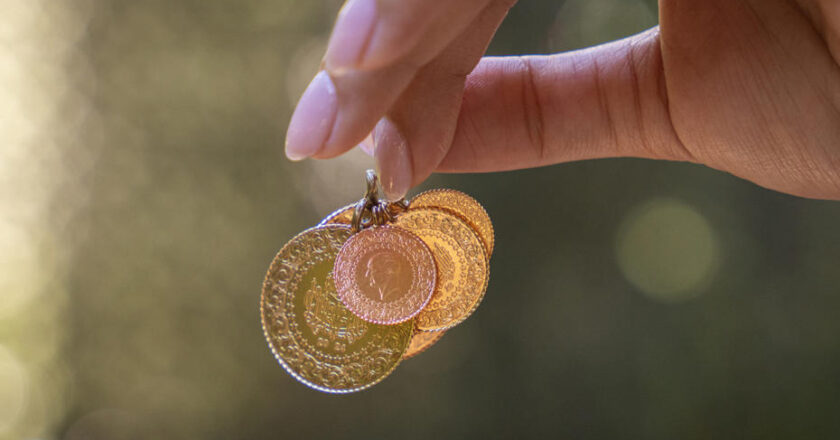 8 Aralık 2025 Altın Fiyatları: Bugün Gram, Çeyrek, Ons ve Yarım Altın Ne Kadar?