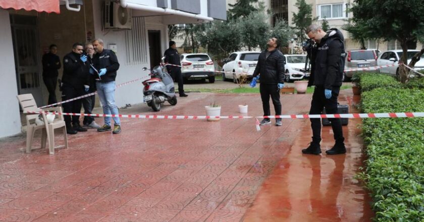 Antalya’da yürekleri dağlayan trajedi: Anne ve oğlu bir gün arayla balkondan düştü!